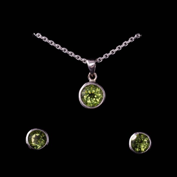 Peridot Light | Curated Rhodium-Plated Silver Pendant